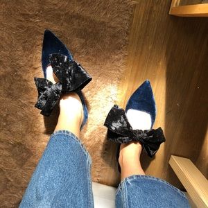 Crushed velvet bow flats